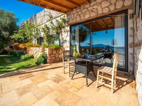 Honeymoon With Sea View Villa Kas