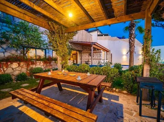 Honeymoon With Sea View Villa