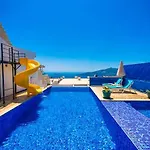 וילה Honeymoon With Sea View קס