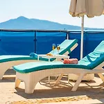 Honeymoon With Sea View קס
