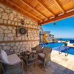 וילה Honeymoon With Sea View *
