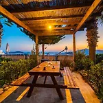 וילה Honeymoon With Sea View
