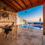 Honeymoon With Sea View קס