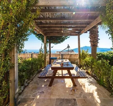 Honeymoon With Sea View וילה *